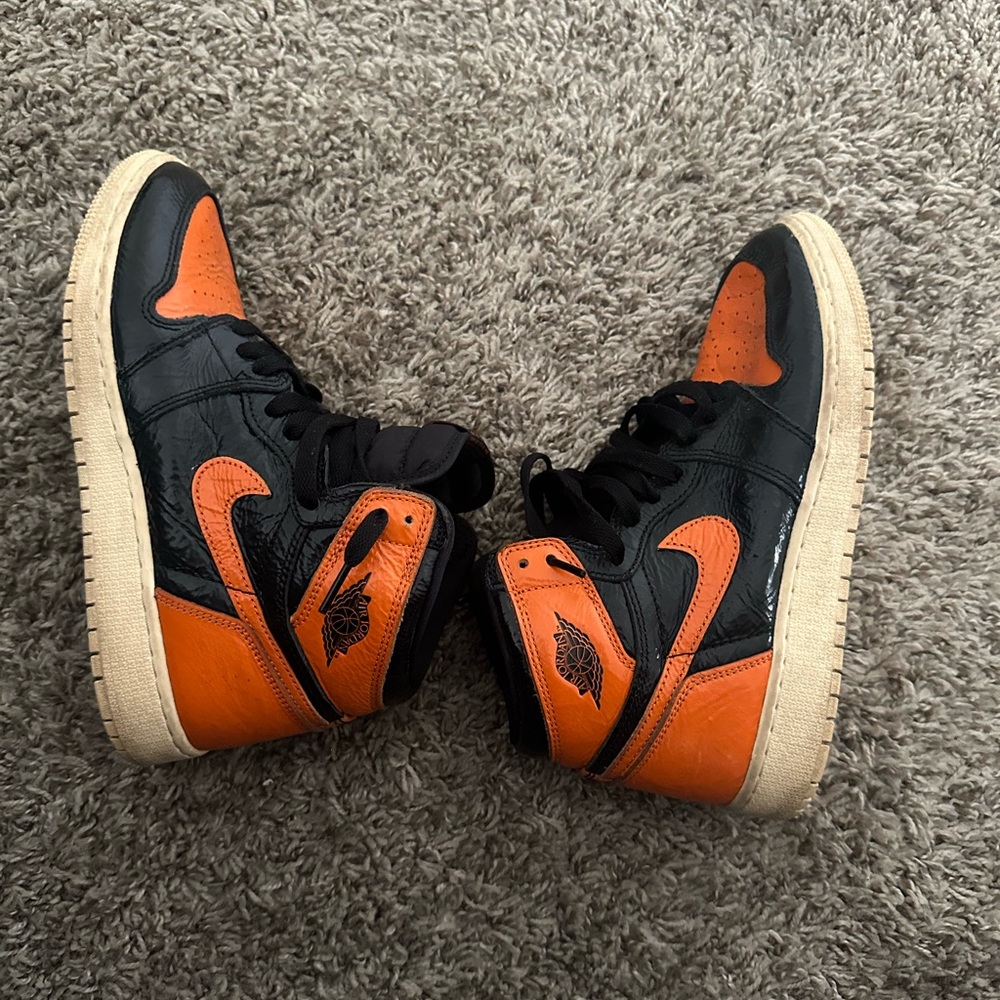 Air Jordan Retro 1 Shattered Backboard